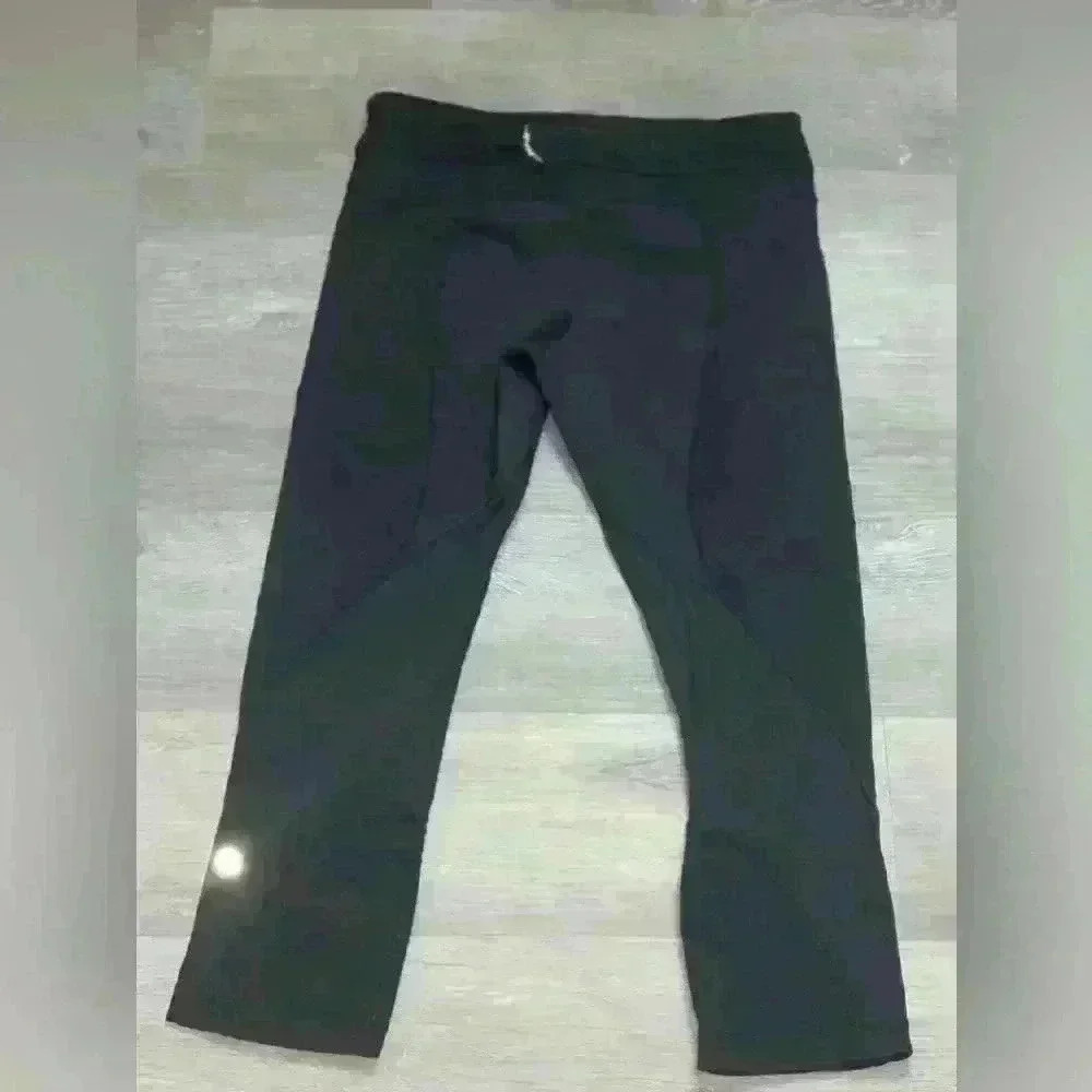 Lululemon Pace Rival Crop *Full-On Luxtreme 22"
Black - Picture 5 of 11